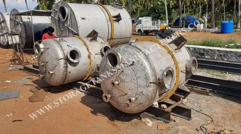 SS Cosmetic Storage Tanks